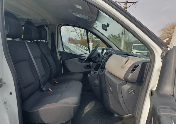 Renault Trafic cena 81180 przebieg: 219927, rok produkcji 2019 z Skępe małe 106